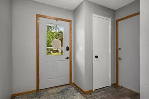 4089 Pennsylvania Ave, Eagan, MN 55123 - Photo 4