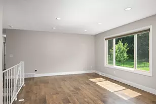13712 E Wellington Crescent, Burnsville, MN 55337 - Photo 12
