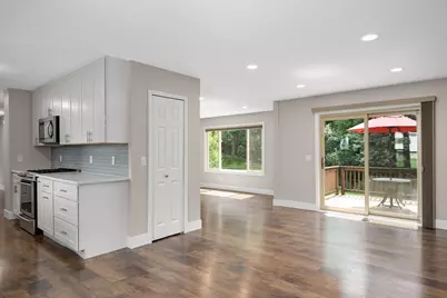 13712 E Wellington Crescent, Burnsville, MN 55337 - Photo 8