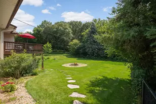 13712 E Wellington Crescent, Burnsville, MN 55337 - Photo 30