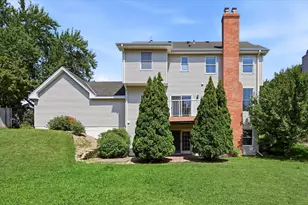 2084 Wallingford Cir, Woodbury, MN 55125 - Photo 30