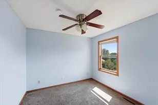 2084 Wallingford Cir, Woodbury, MN 55125 - Photo 12