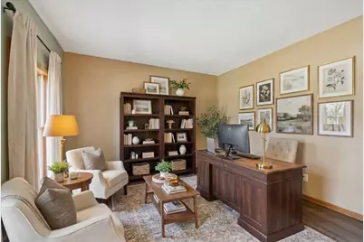 2084 Wallingford Circle, Woodbury, MN 55125 - Photo 2