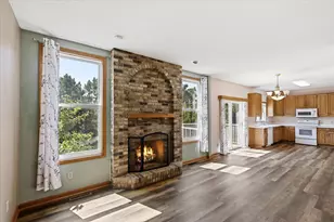 2084 Wallingford Cir, Woodbury, MN 55125 - Photo 8