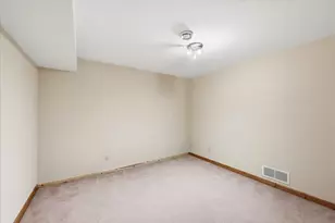 2084 Wallingford Cir, Woodbury, MN 55125 - Photo 28