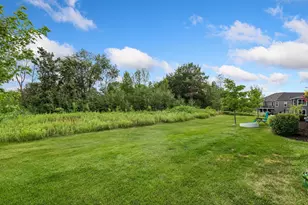 5981 Walnut Grove Ln N, Plymouth, MN 55446 - Photo 34