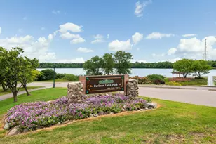 805 Kingsview Ln N, Plymouth, MN 55447 - Photo 26