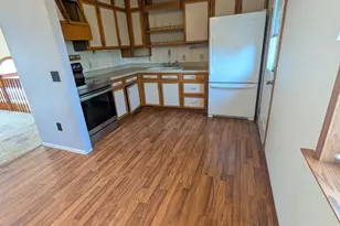 404 Kim Ln, Owatonna, MN 55060 - Photo 4