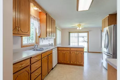 5871 Sandy Drive, Saint Cloud, MN 56303 - Photo 10