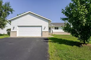 5871 Sandy Dr, Saint Cloud, MN 56303 - Photo 2