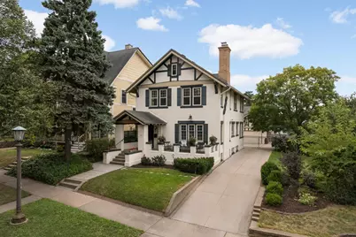 904 Osceola Avenue, Saint Paul, MN 55105 - Photo 2
