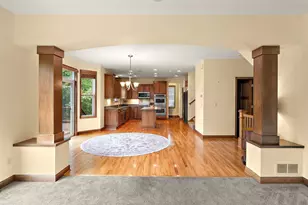 10742 Maple Blvd, Woodbury, MN 55129 - Photo 12