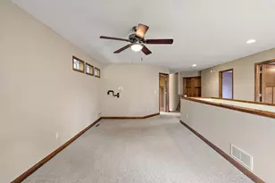10742 Maple Blvd, Woodbury, MN 55129 - Photo 24