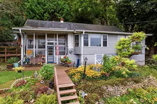 149 E Lake Blvd, Winona, MN 55987 - Photo 1