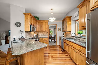 9303 Washburn Avenue N, Brooklyn Park, MN 55444 - Photo 4