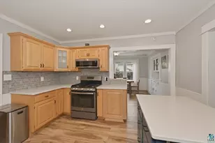 5215 Avondale St, Duluth, MN 55804 - Photo 4