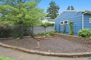 5215 Avondale St, Duluth, MN 55804 - Photo 30