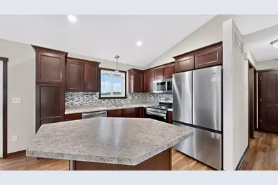 5662 King Arthur Road NW, Rochester, MN 55901 - Photo 10