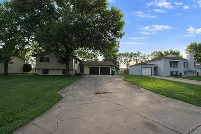 3115 Covent Garden Street S, Moorhead, MN 56560 - Photo 2