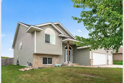 1525 English Avenue NW, New Prague, MN 56071 - Photo 2