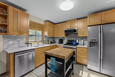 4555 W 131 1/2 Street, Savage, MN 55378 - Photo 4