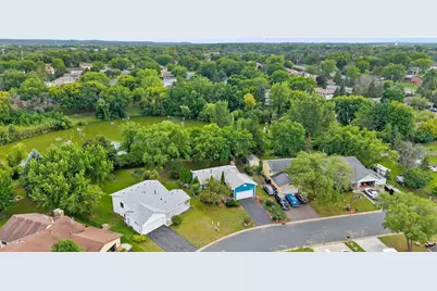 4555 W 131 1/2 Street, Savage, MN 55378 - Photo 2