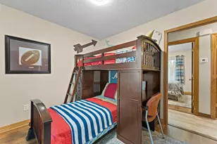 4555 W 131 1/2 St, Savage, MN 55378 - Photo 20