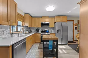 4555 W 131 1/2 St, Savage, MN 55378 - Photo 12