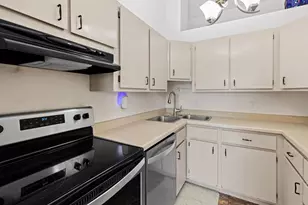 804 Seal St, Saint Paul, MN 55114 - Photo 8