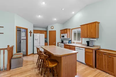 10464 Spruce Street, Chisago City, MN 55013 - Photo 18