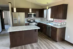 1802 Oak Pond Dr NW, Sauk Rapids, MN 56379 - Photo 2