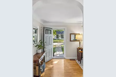 2824 Idaho Avenue S, Saint Louis Park, MN 55426 - Photo 2