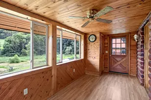 565 Beckman Rd, La Crescent, MN 55947 - Photo 10