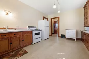 564 W Wabasha St, Winona, MN 55987 - Photo 12