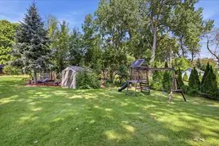 660 Harmony Cir, Wayzata, MN 55391 - Photo 36