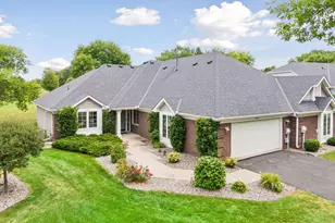 8810 Pointe Vista Dr, Victoria, MN 55386 - Photo 1