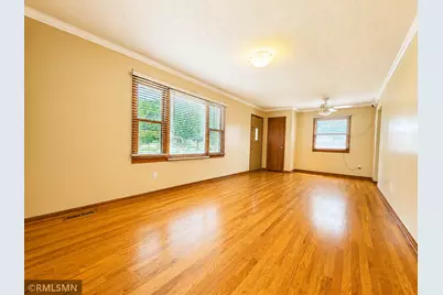 1066 Beatrice Street, Eagan, MN 55065 - Photo 4