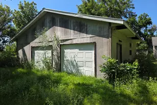 301 Main St W, Clarks Grove, MN 56016 - Photo 2