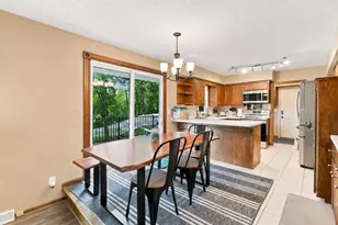 2917 Sequoia Ct, Burnsville, MN 55337 - Photo 8