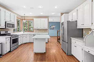 8441 W Lake Dr, Chanhassen, MN 55317 - Photo 4