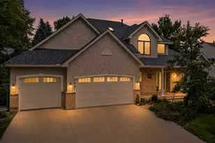 8441 W Lake Dr, Chanhassen, MN 55317 - Photo 38