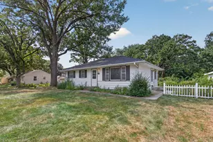7340 Knollwood Dr, Mounds View, MN 55112 - Photo 2