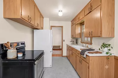 7340 Knollwood Drive, Mounds View, MN 55112 - Photo 6