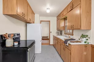 7340 Knollwood Dr, Mounds View, MN 55112 - Photo 6
