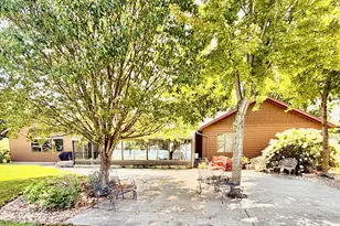 1625 Edgewater Dr, Lake Benton, MN 56149 - Photo 32