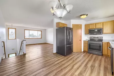 4024 Blakewood Drive, Shakopee, MN 55379 - Photo 10
