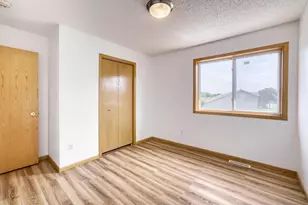 4024 Blakewood Dr, Shakopee, MN 55379 - Photo 22