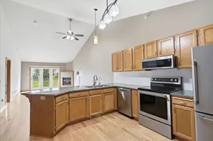 10605 44th Ave N, Plymouth, MN 55442 - Photo 2