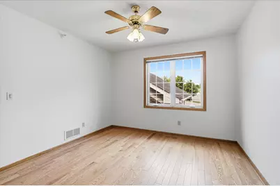 10605 44th Avenue N #E, Plymouth, MN 55442 - Photo 16