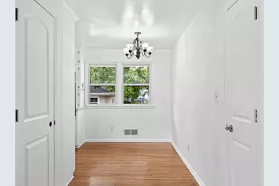 2173 Wilson Avenue, Saint Paul, MN 55119 - Photo 8